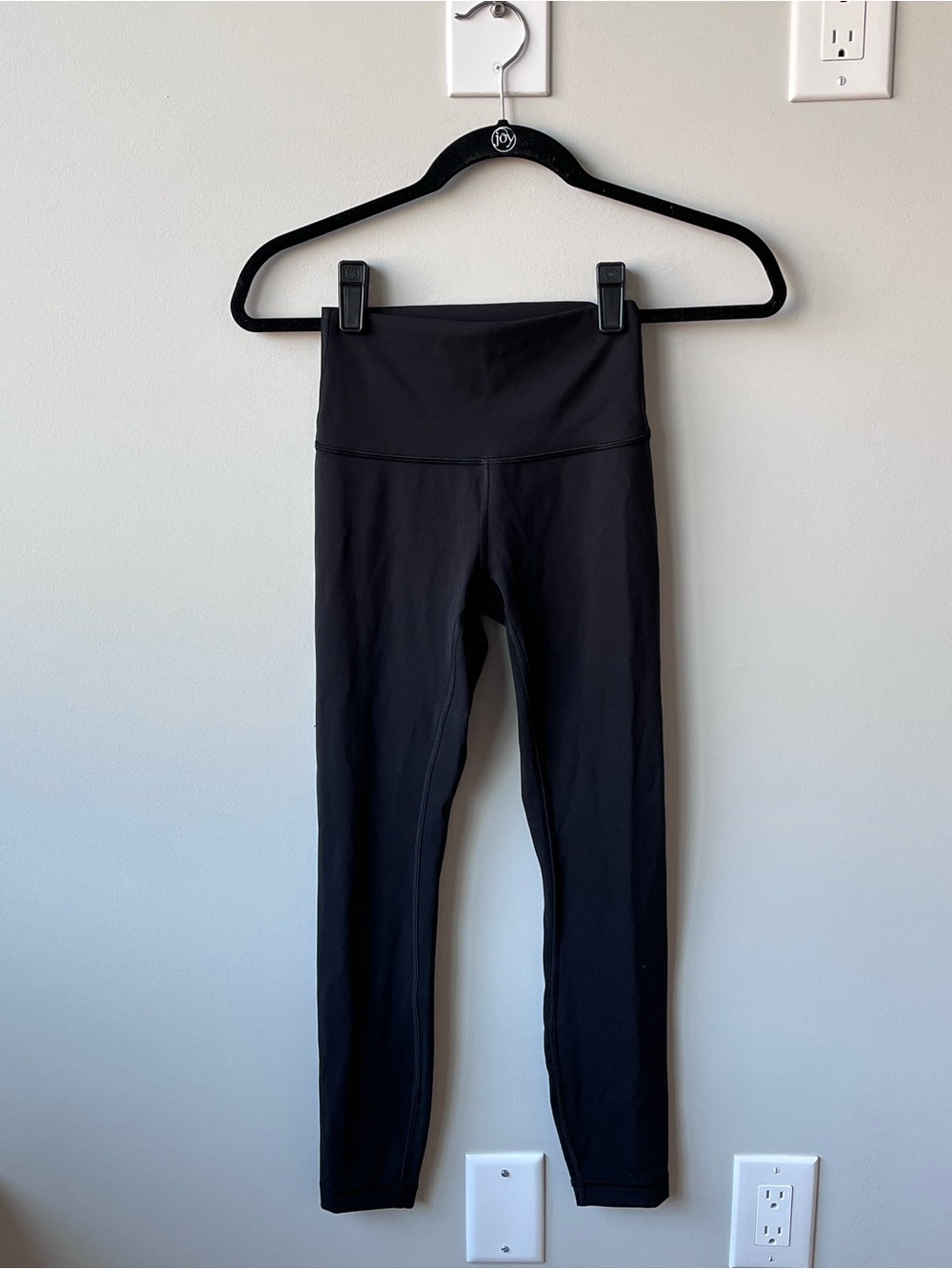 Lululemon Size 2 Black Full-On Luxtreme Wunder Under High-Rise Yoga Leggings 25” - Picture 3 of 7